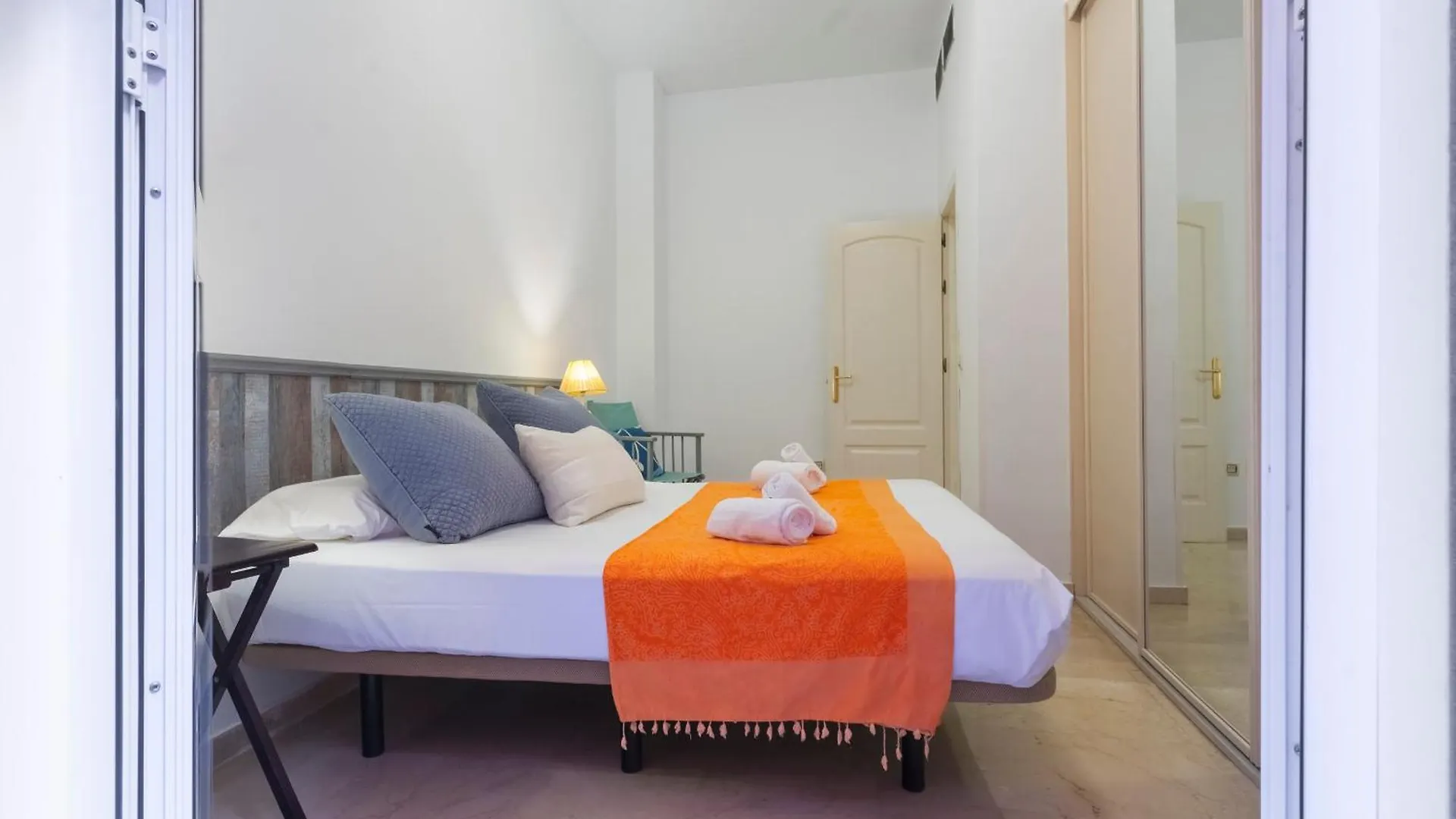 Comfortable Functional - Center - Train Station Sevilla